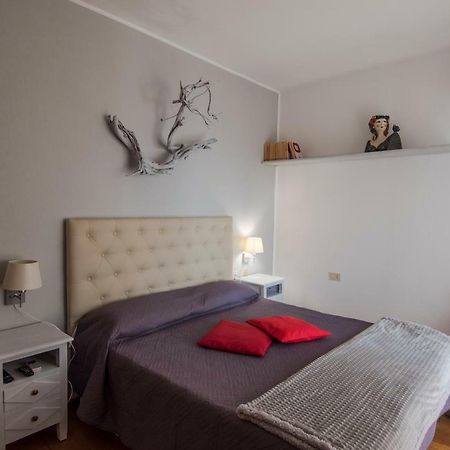 La Chicca Di Francesca Bed & Breakfast ซานตา เตเรซา กัลลูรา ภายนอก รูปภาพ