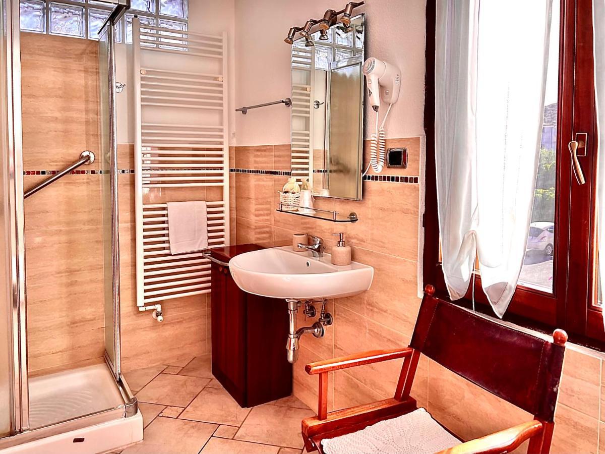 La Chicca Di Francesca Bed & Breakfast ซานตา เตเรซา กัลลูรา ภายนอก รูปภาพ