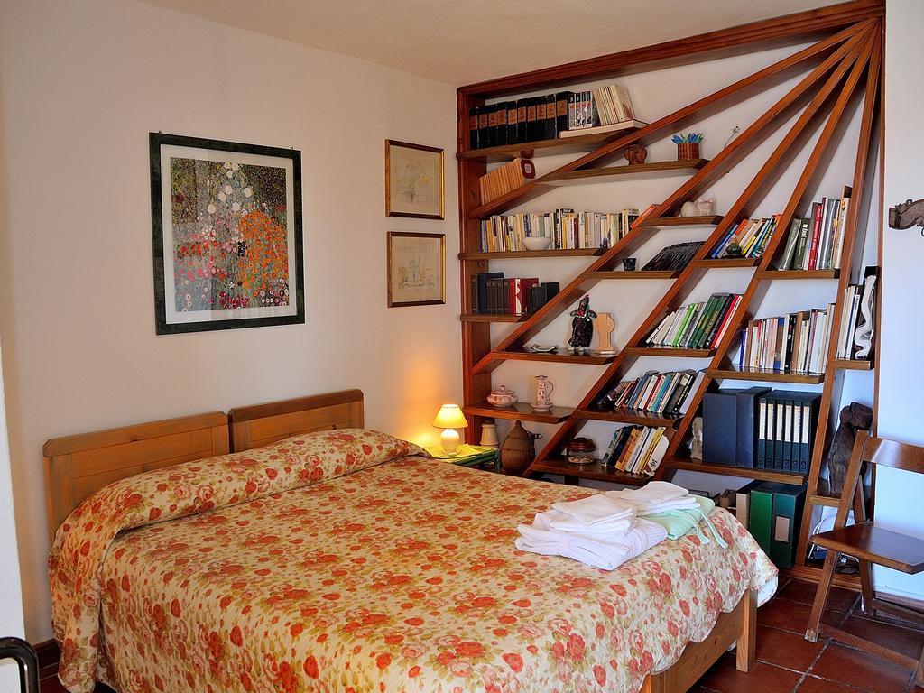 La Chicca Di Francesca Bed & Breakfast ซานตา เตเรซา กัลลูรา ภายนอก รูปภาพ